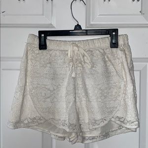 White/Cream Lace AEO Shorts